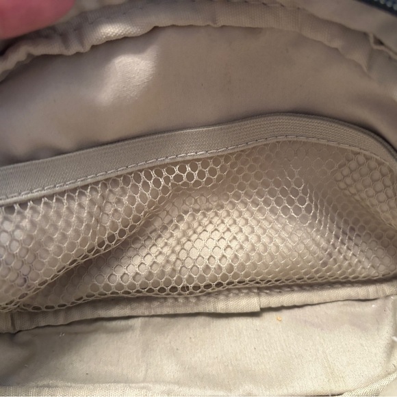 Isaac Mizrahi Belt Bag - Picture 5 of 6